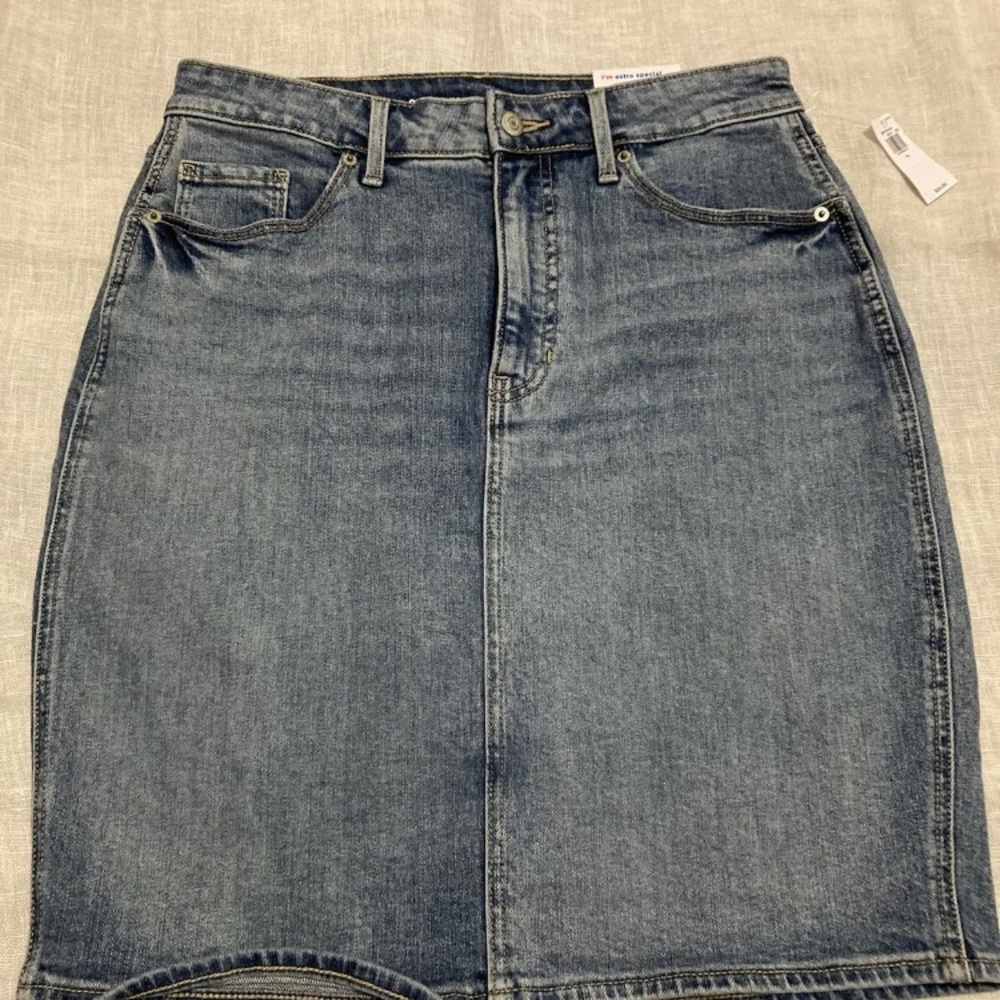 New Old Navy Skirt size 10